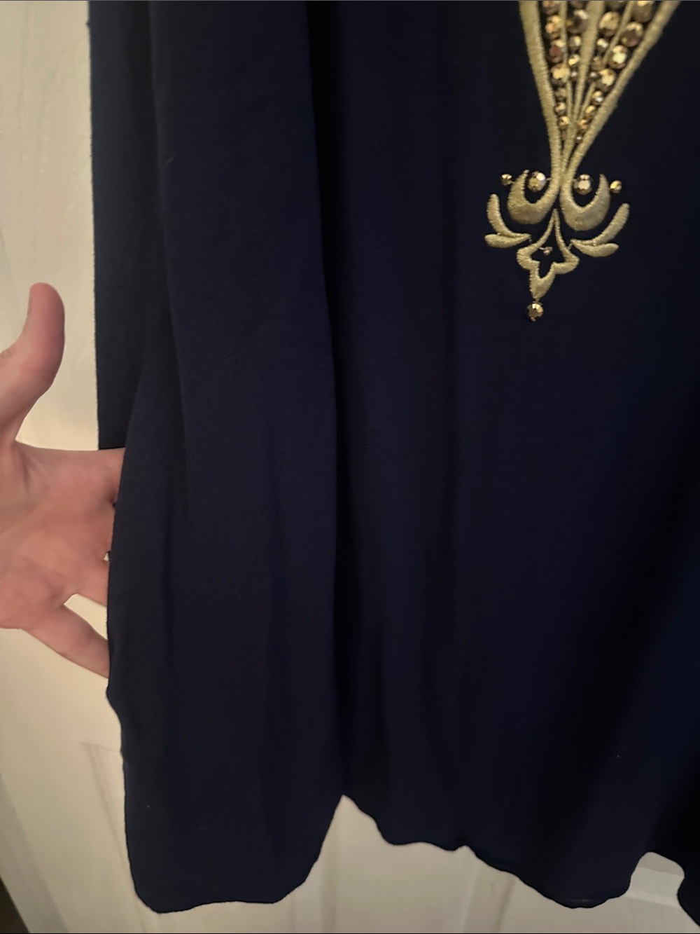Lilly Pulitzer Navy and gold jeweled tunic top. Medium, EUC. Has pockets - Picture 6 of 6